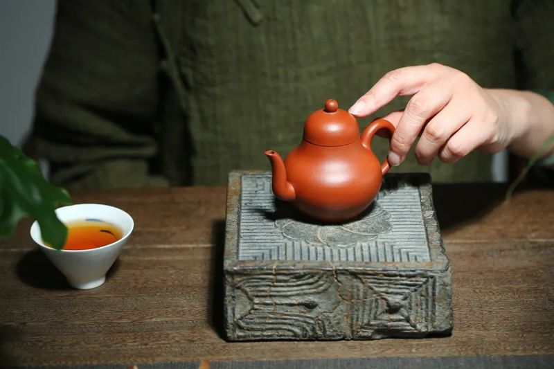 朱泥壶为什么最适合泡铁观音？