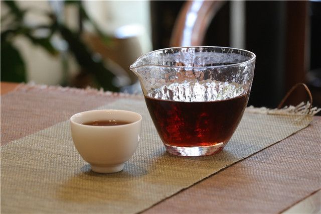 夏天能不能喝熟茶？喝熟茶会不会上火？