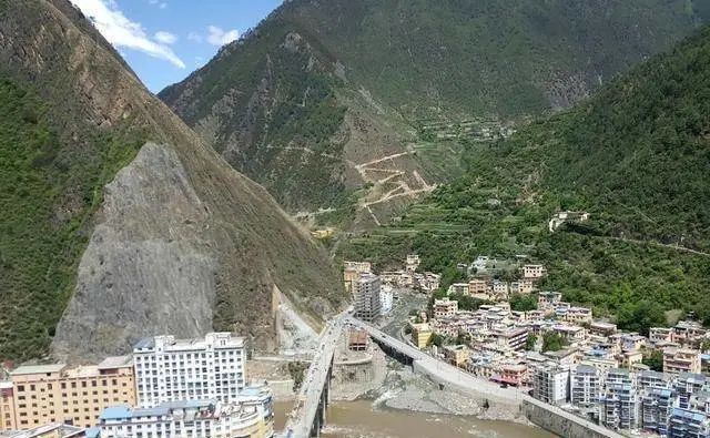 四川有一奇特县城，立于茶马古道，被赞“茶马古道第一渡”