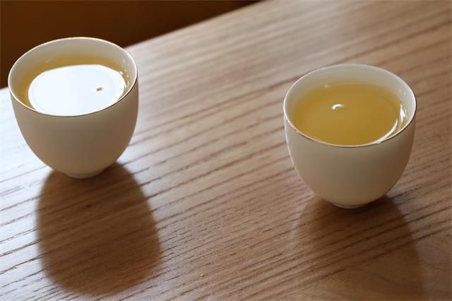 泡茶的纠结，开盖“走香”？盖上“闷茶”？