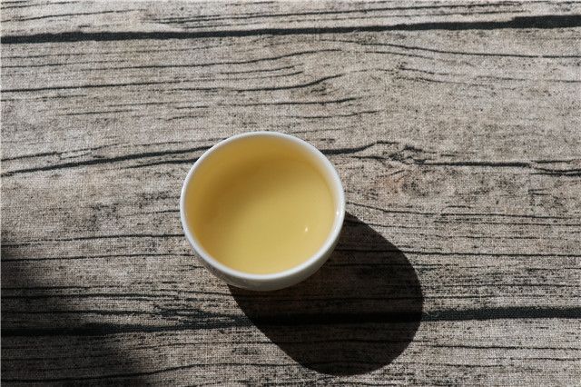 云南普洱茶饼应该怎样泡喝