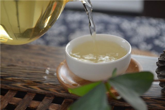 好普洱春茶多少钱一斤