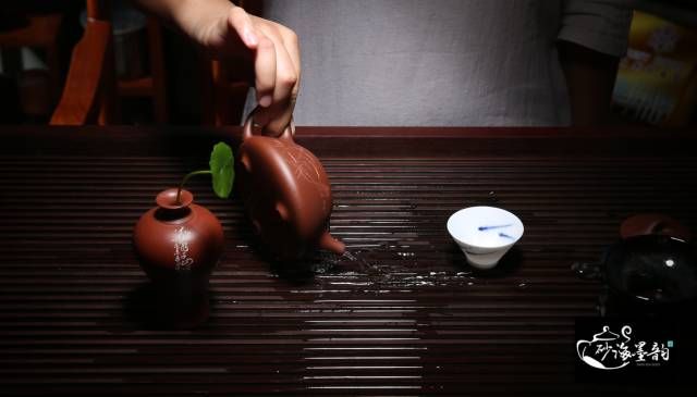 开壶要豆腐煮？收下这份紫砂壶开壶正确方法！