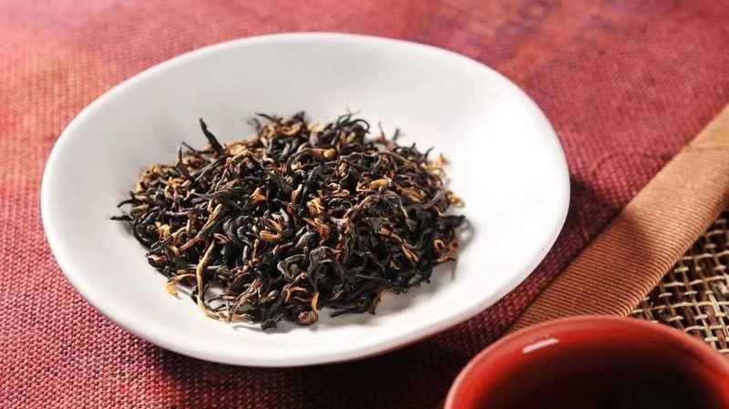 有没有这么一句诗，会让你秒懂一款茶？