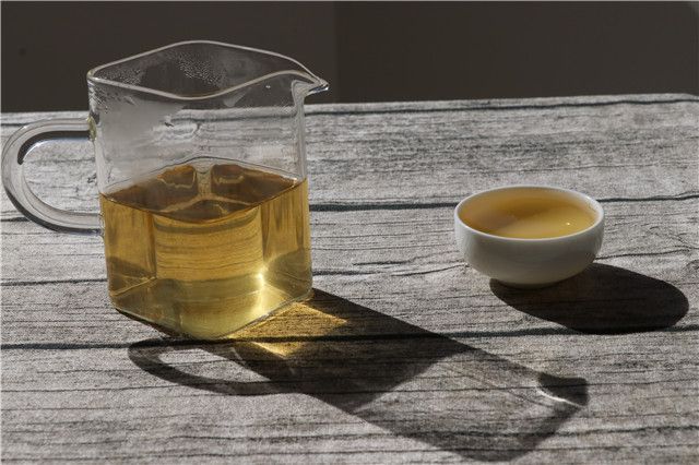 如何品味茶叶的香气