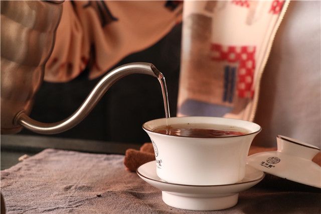 普洱熟茶冲泡时浸泡多久