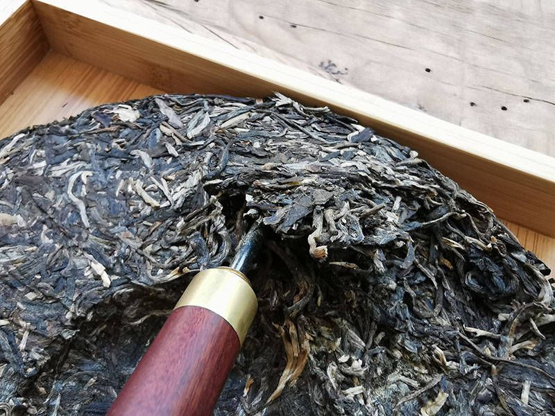 普洱茶饼怎么取茶，茶饼如何正确撬茶？