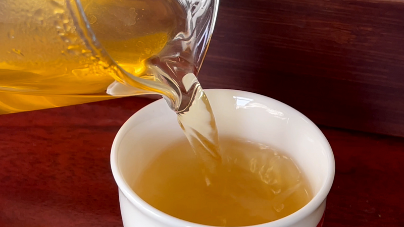 普洱青饼怎么泡，普洱新茶冲泡方法