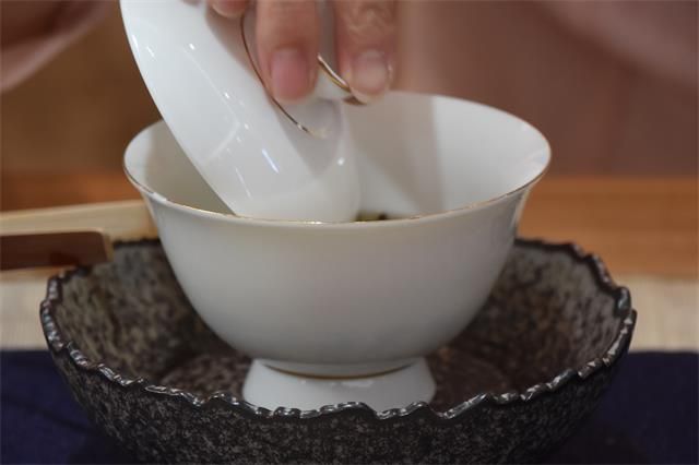 红茶冲泡温度与时间