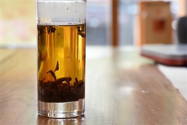 红茶冲泡温度与时间